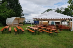 Aufbau - Festplatz vor der großen Bühne
